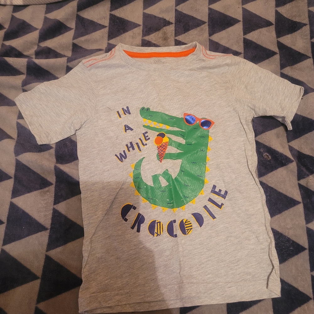 Boy's Gray Short Sleeve Shirt